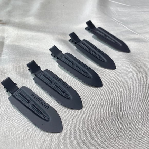 Bundle of 15 Metal Hair Styling Bang Clips Black, Brown, and Orange 5 of Each - Picture 4 of 7